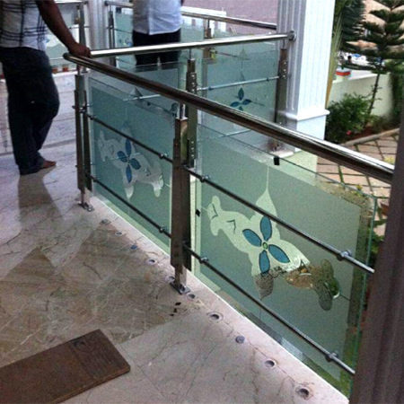 Glass Panel Balcony Railing